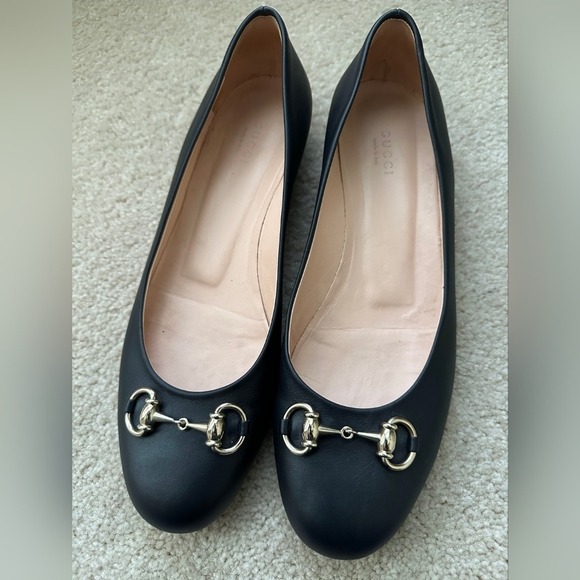 Gucci Women's Black Leather Flats - Picture 1 of 3